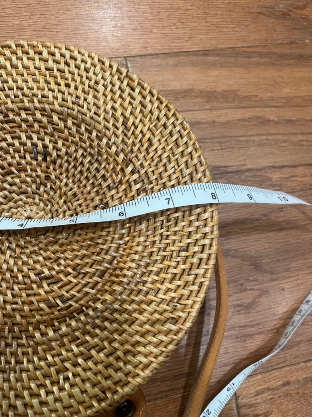 Round Rattan Crossbody Bag - Picture 7 of 10